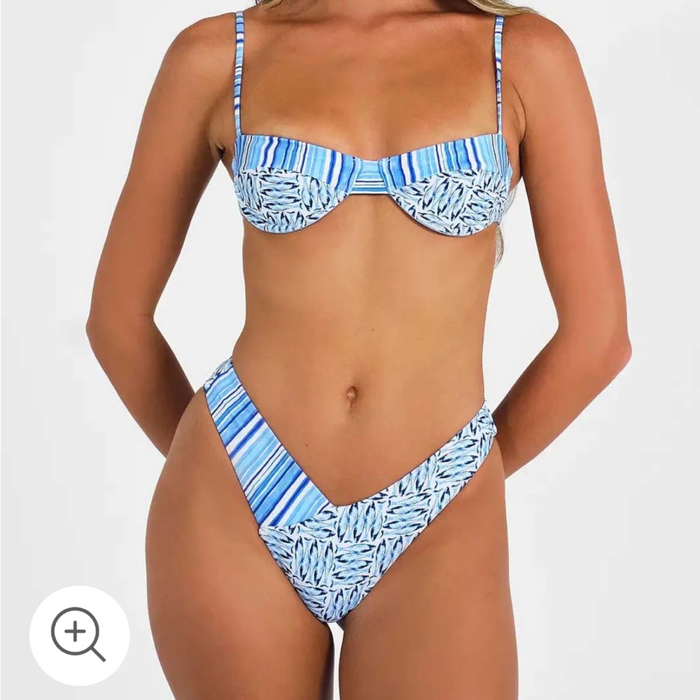 NWT blackbough bikini